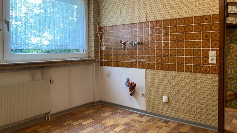 SANIERUNG EINFAMILIENHAUS